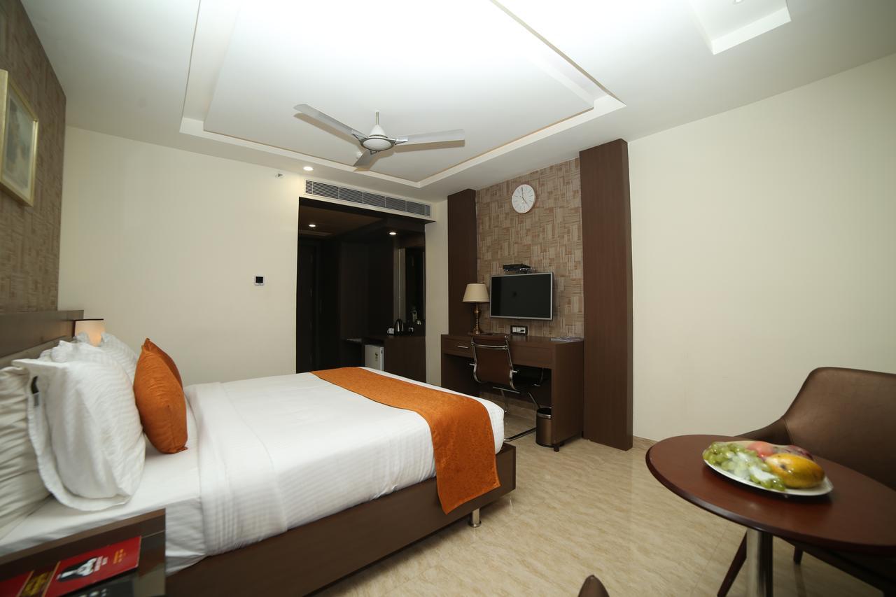 Hotel Indraprasttha Vijayawāda Εξωτερικό φωτογραφία